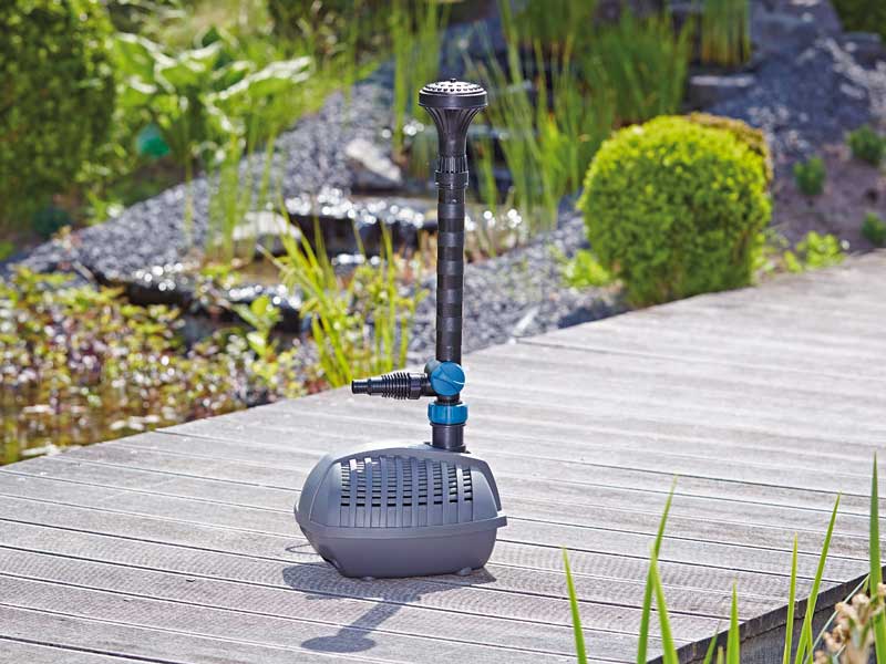 Aquarius Fountain Set Eco auf einem Steg
