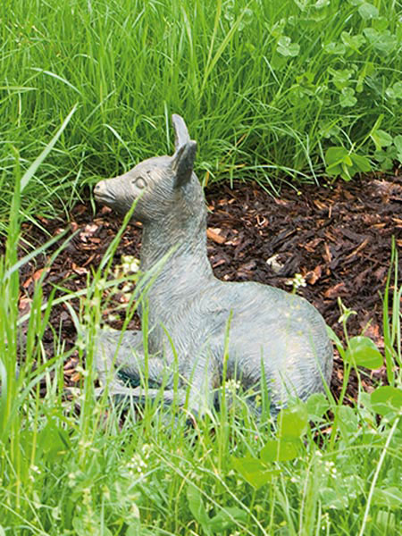 rehkitz-figur-bronze Bronzefigur Rehkitz sitzend (Art.Nr. 88288)