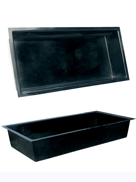 Eckiges Becken mit 1.500 Liter Fassungsvermögen