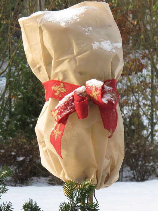 juteband-rot-gold-3 Deko-Juteband mit Lilien-Design