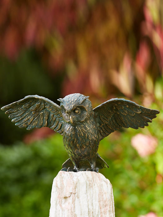 uhu-figur-bronze Bronzefigur Uhu, Flügel offen (Art.Nr. 88879)