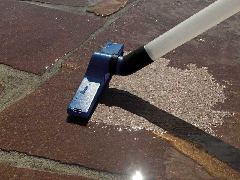 Nassduese des PondoVac im Einsatz