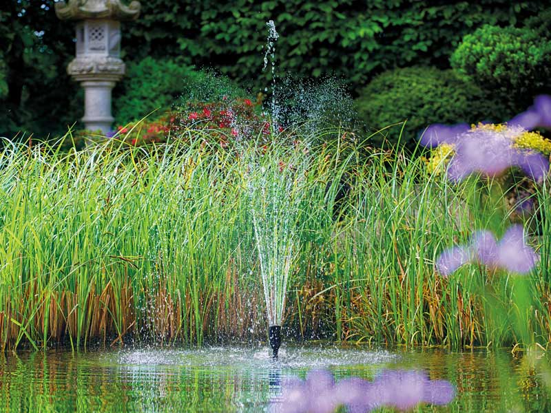 Aquarius Fountain Set Classic mit Vulkanduese im Einsatz