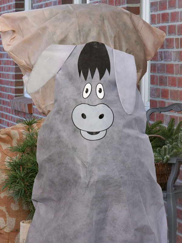 Winterschutz-Vlieshaube Esel im Garten