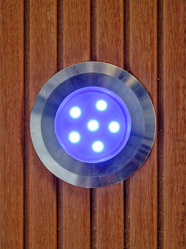 Einbauleuchte Sirius blue eingebaut aus der Vogelperspektive