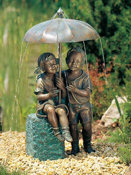 regenschirm-bronze Bronzefigur Regenschirmkapriole mit Bronzesockel (Art.Nr. 88476)