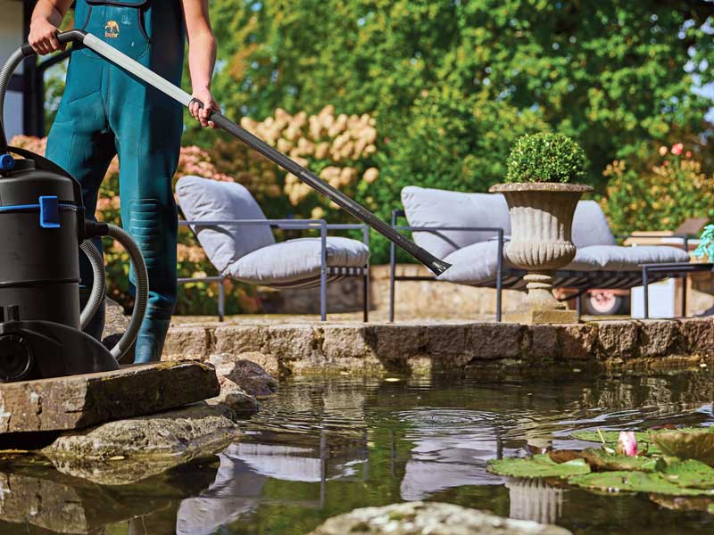 PondoVac 3 Algenduese im Einsatz